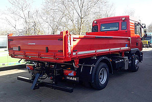 LKW-Aufbau mit KH-Kipper LKW-Aufbau mit KH-Kipper
