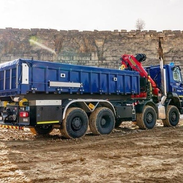 PALFINGER Abrollkipper auf TATRA 8x8 PALFINGER Abrollkipper auf TATRA 8x8